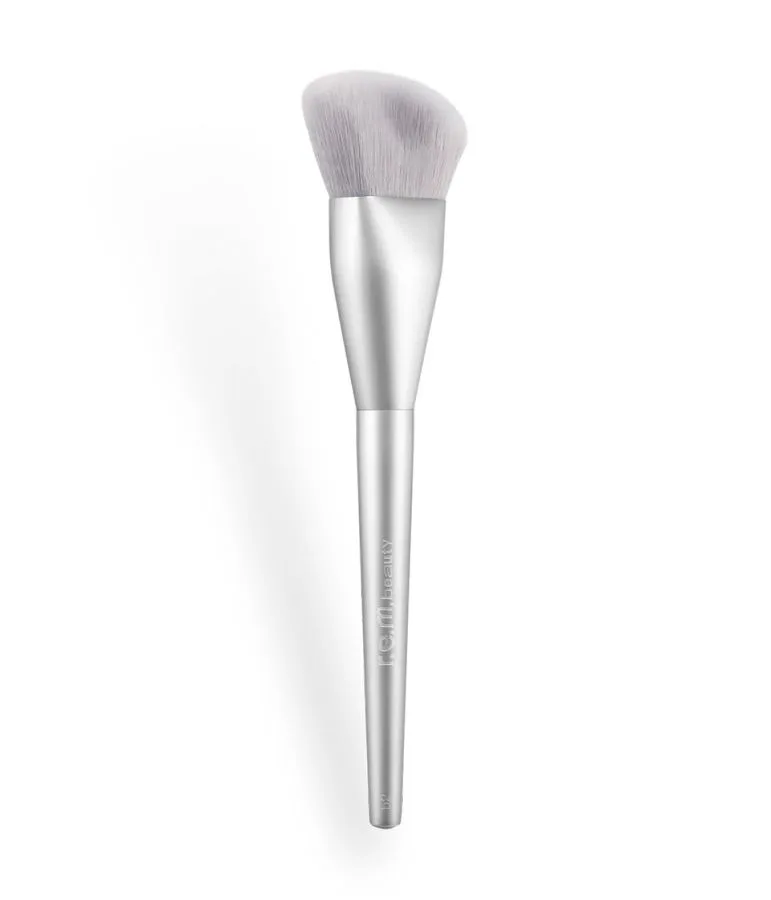 bronzer brush
