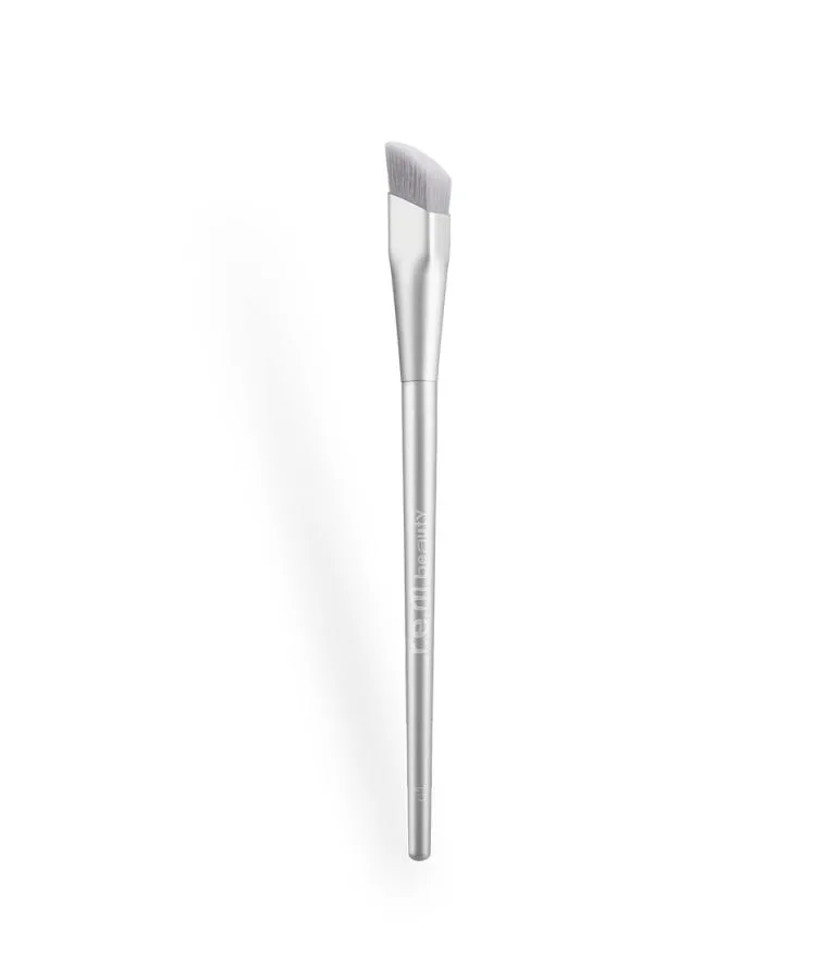 concealer brush