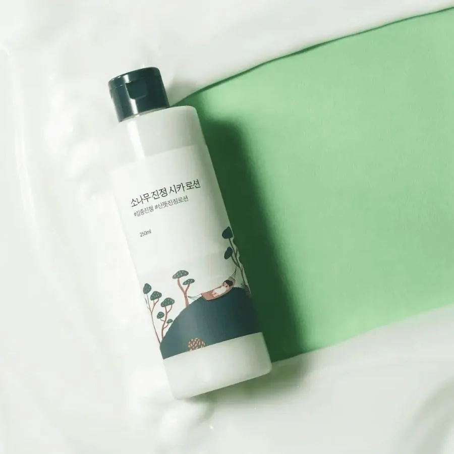 Pine Calming CICA Lotion Round Lab