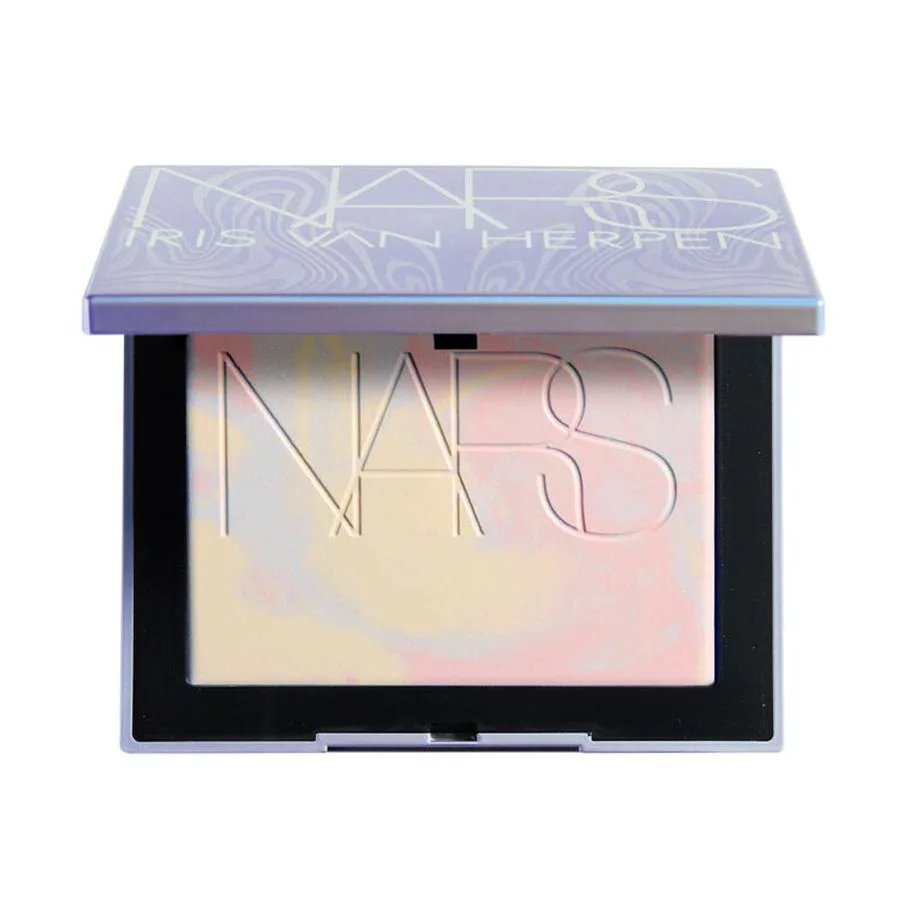 Light Reflecting Prismatic Powder